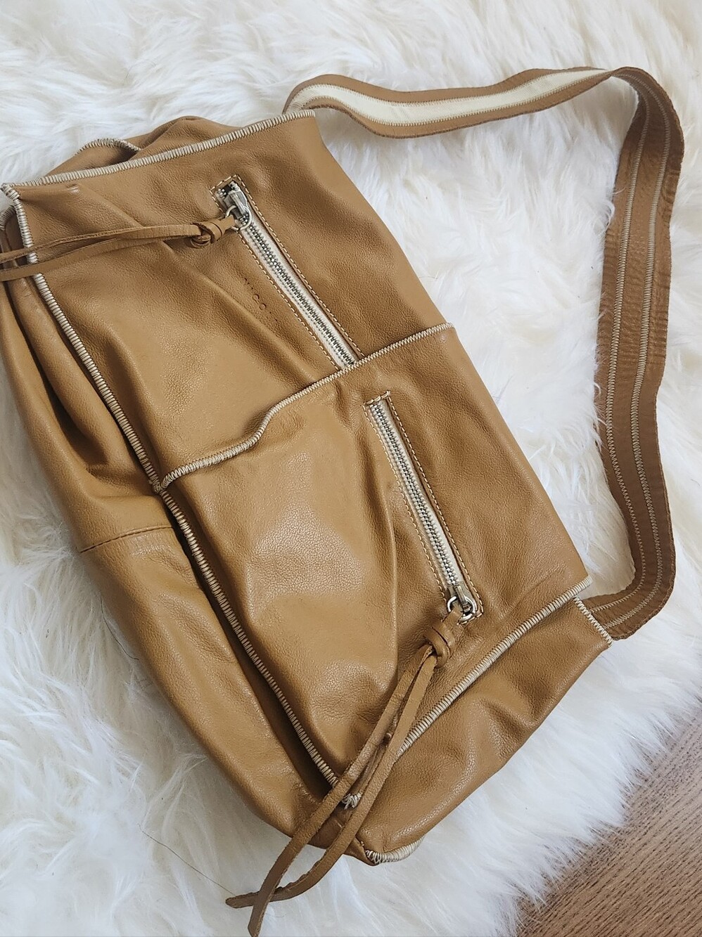 NICOLI Beige Leather Shoulderbag